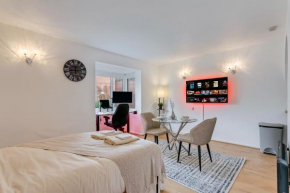 Aryas Apartments London, Barnet